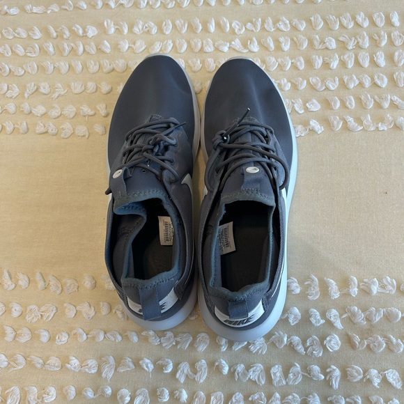 Nike Athletic Sneakers - Picture 6 of 7